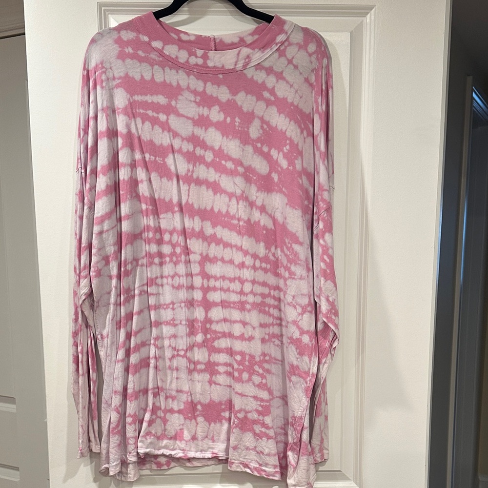 We The Free Pink and White Tie-Dye Long Sleeve Top